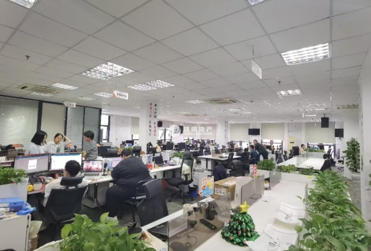 控江路城市概念创意园768平米写字楼出租