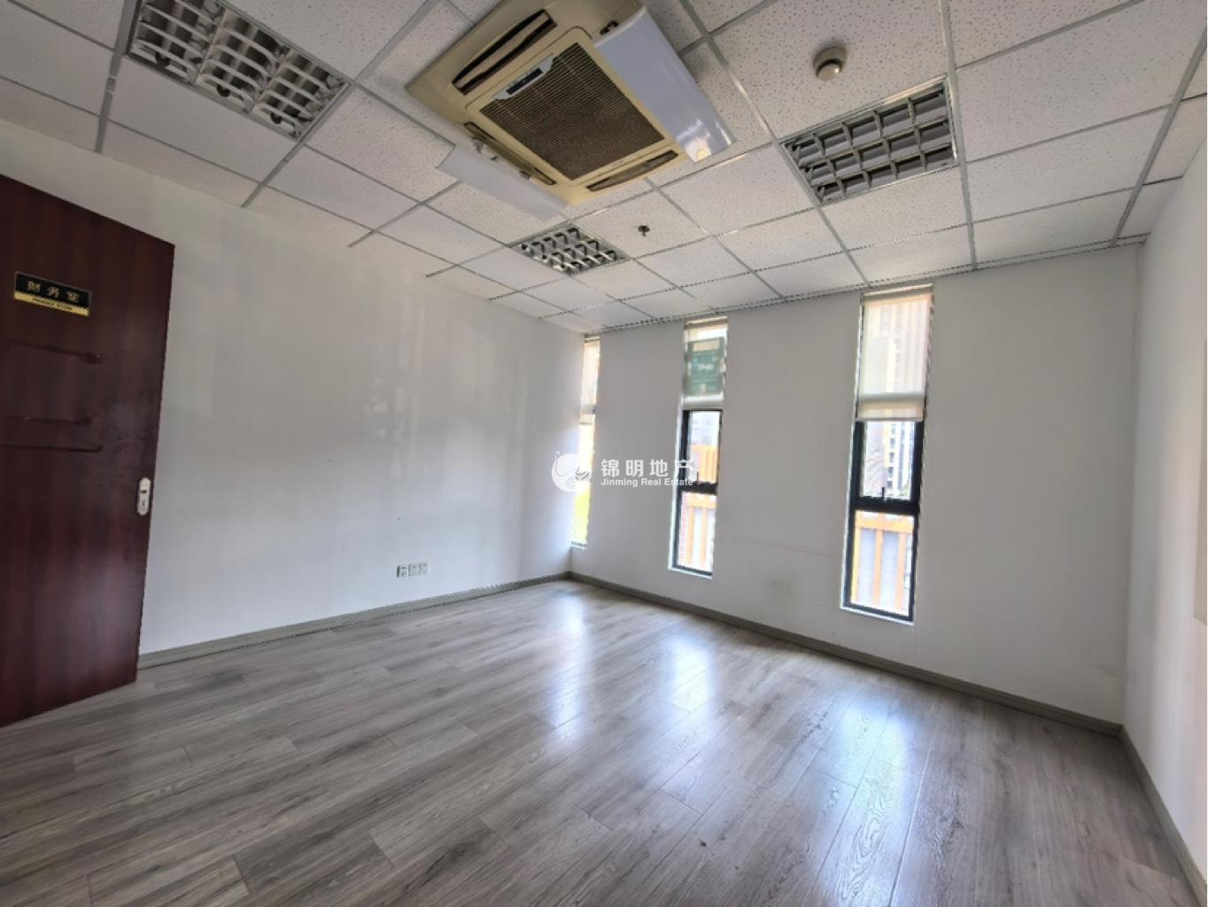 控江路城市概念创意园149平米写字楼出租