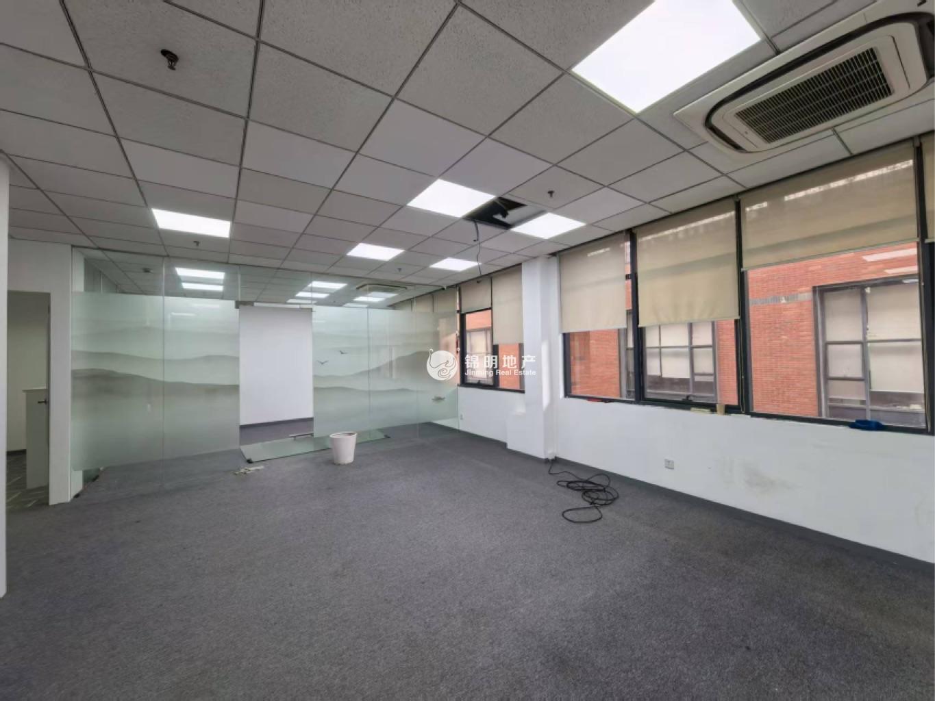 控江路城市概念创意园239平米写字楼出租