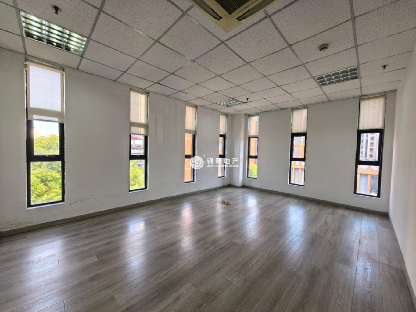 控江路城市概念创意园125平米写字楼出租