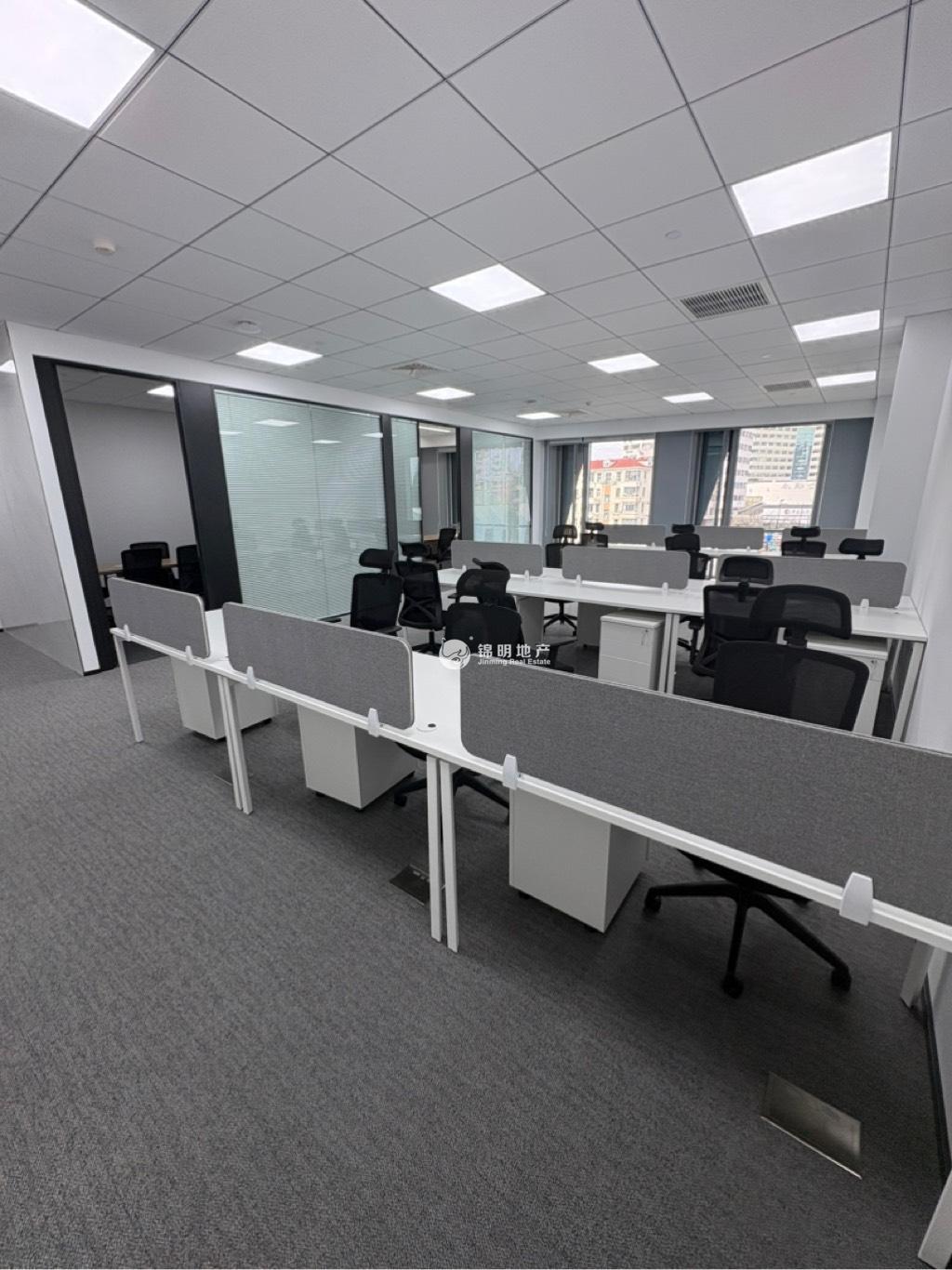 控江路城市概念创意园425平米写字楼出租