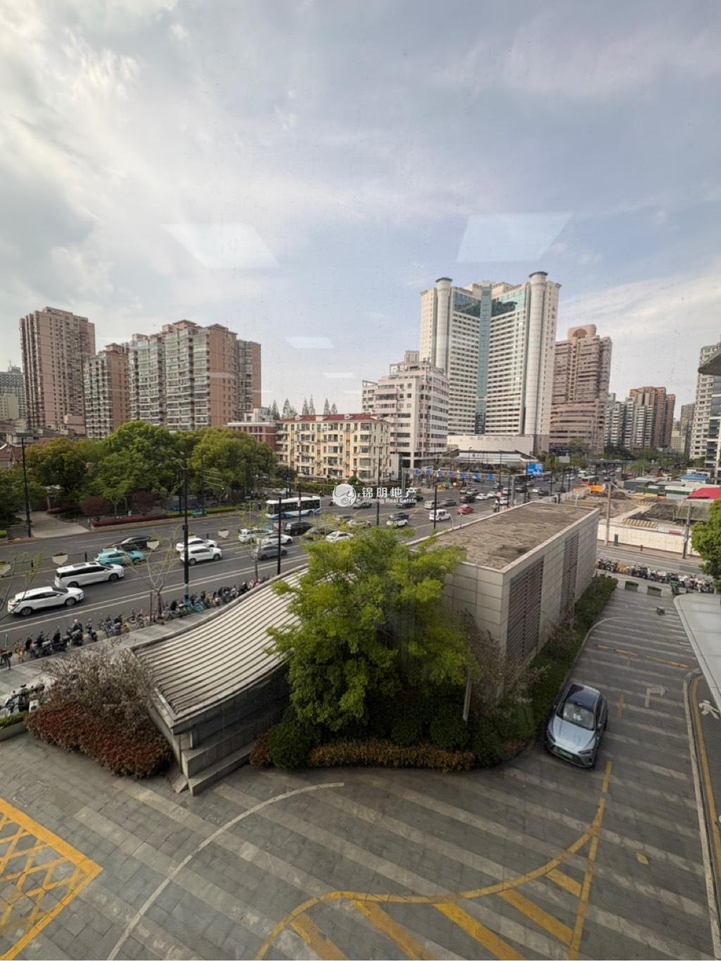 四川北路金融街.海伦中心167平米写字楼出租