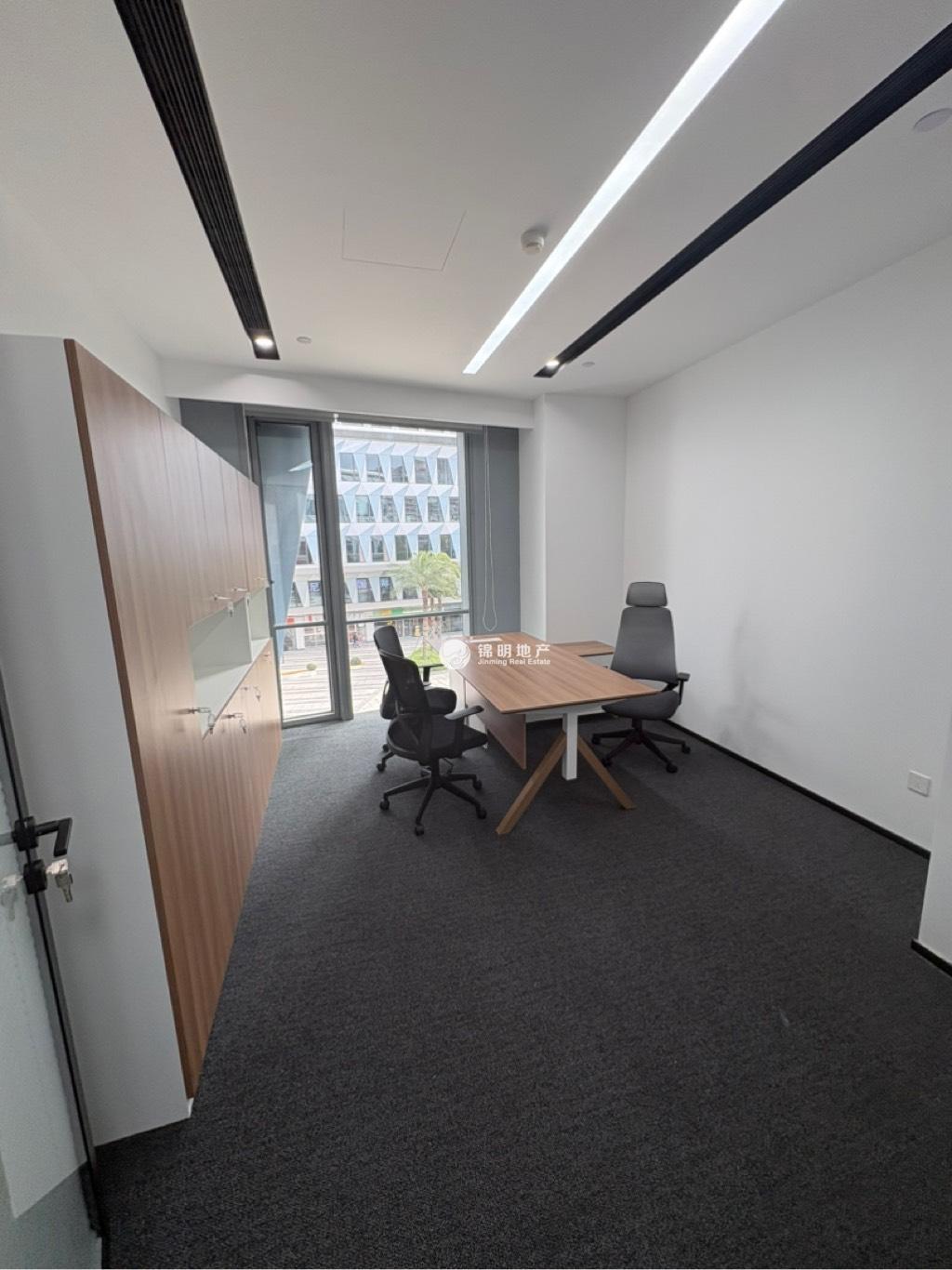 四川北路金融街.海伦中心178平米写字楼出租