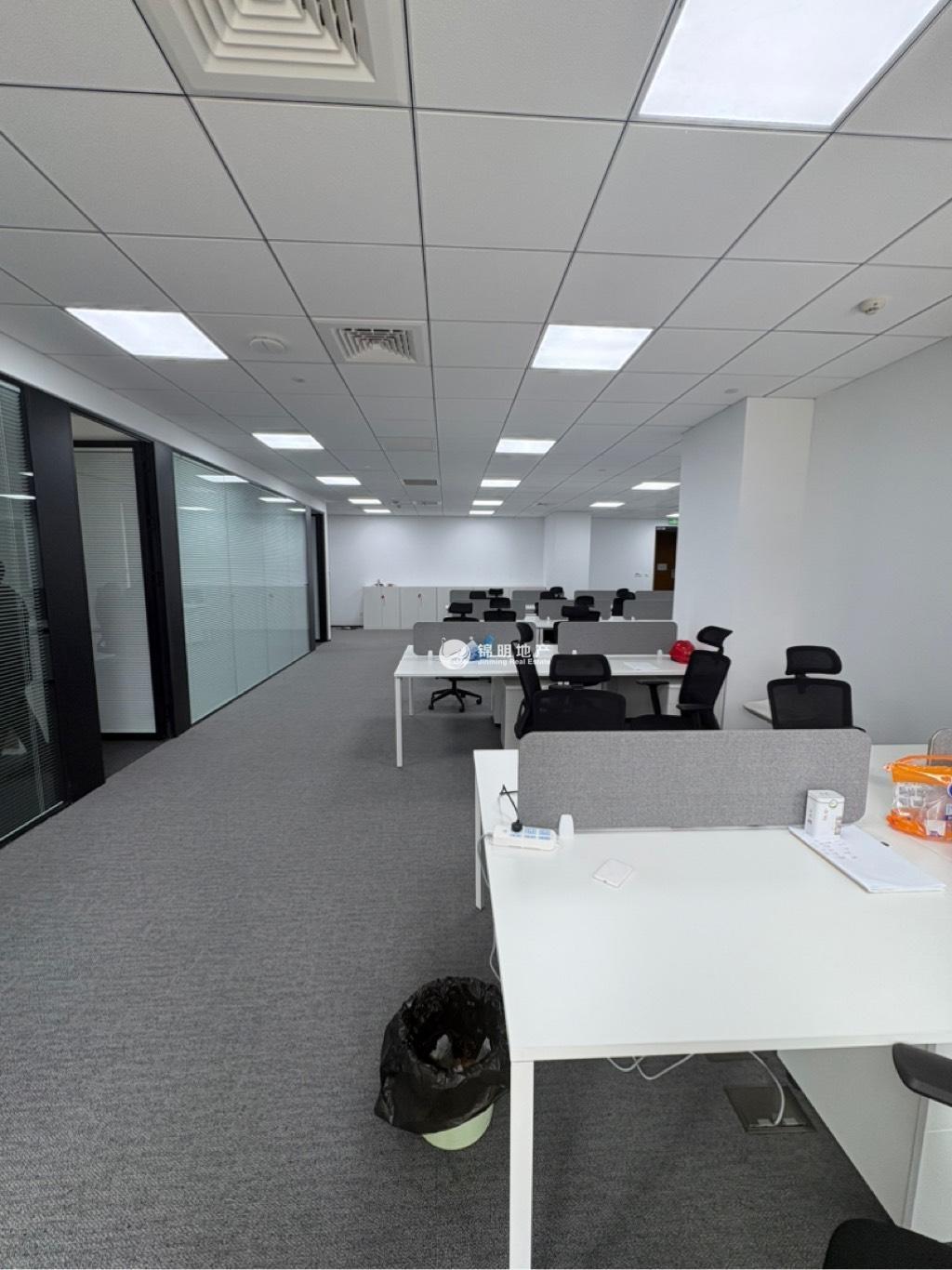 四川北路金融街.海伦中心209平米写字楼出租