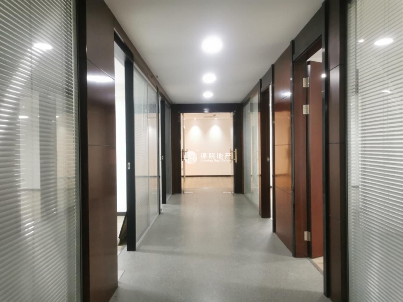 北外滩上海滩国际大厦128平米写字楼出租