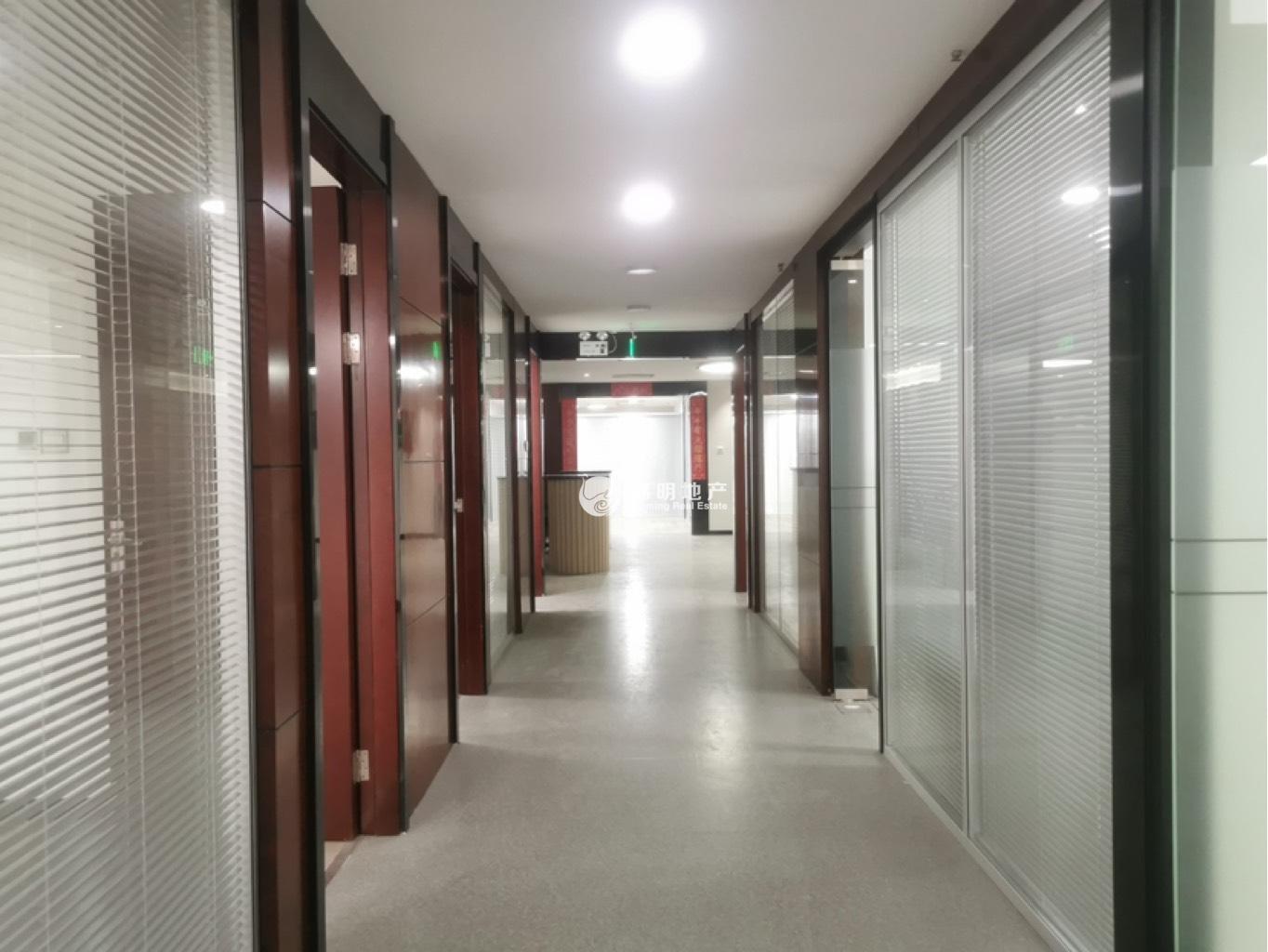 北外滩上海滩国际大厦183平米写字楼出租