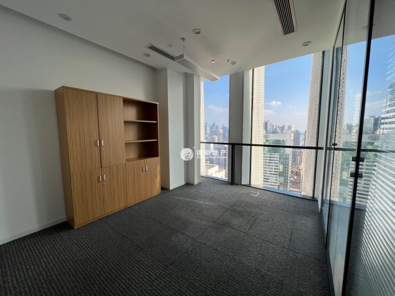 四川北路吉汇大厦311平米写字楼出租