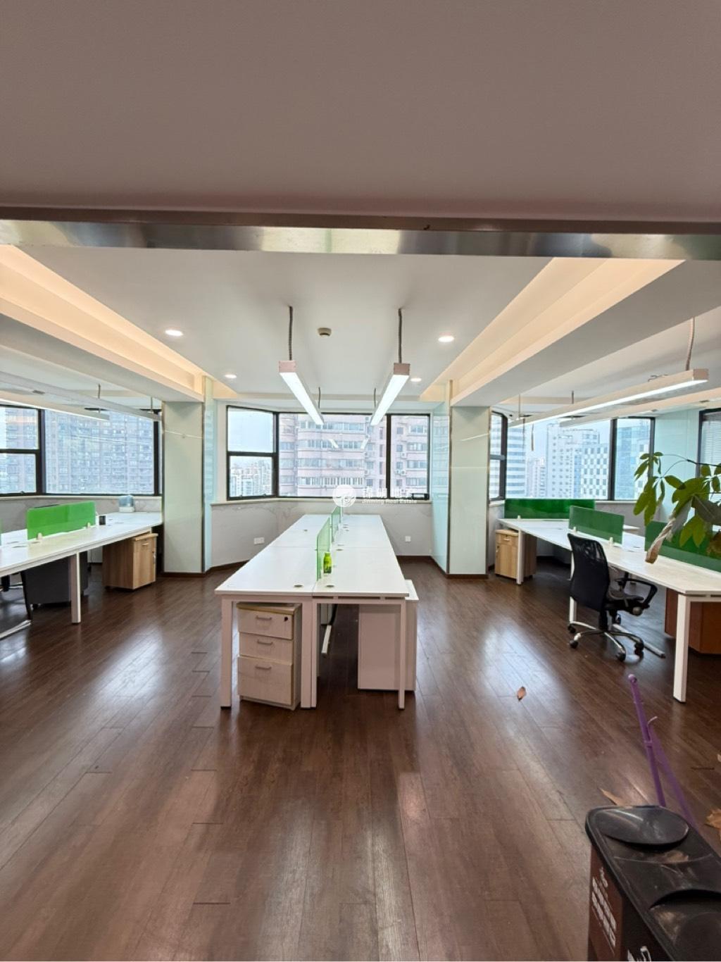 四川北路森林湾大厦190平米写字楼出租