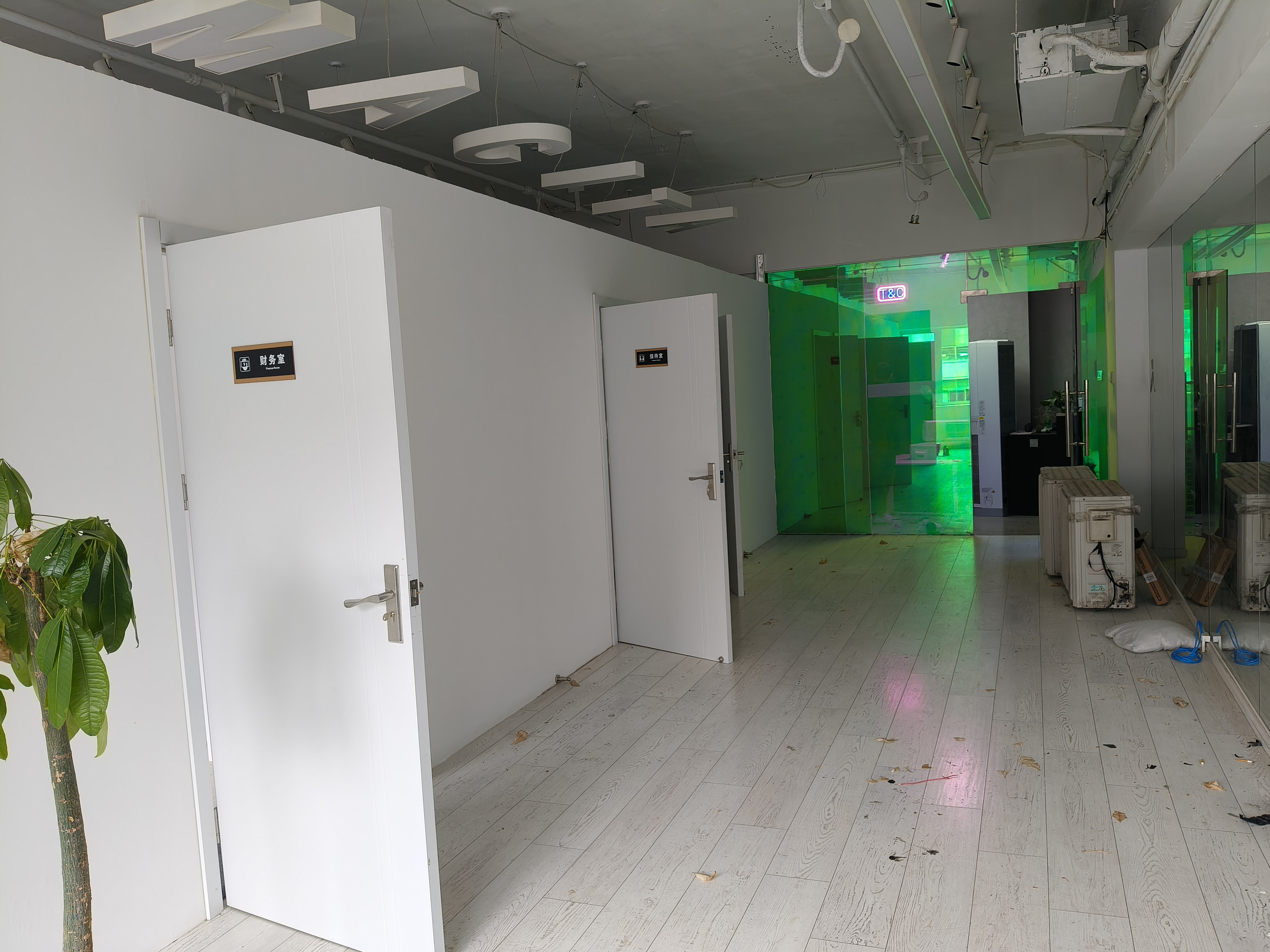 徐家汇中福商务楼118平米写字楼出租