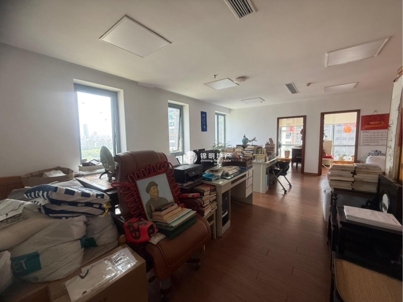 长风国盛中心222平米写字楼出售