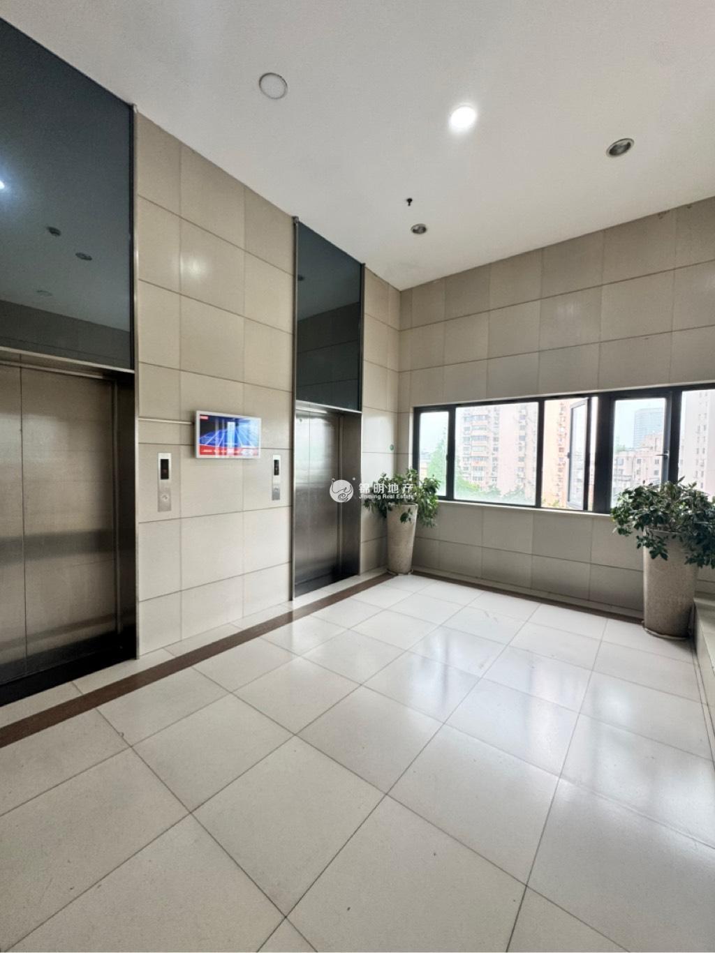 曲阳明珠创意园25平米写字楼出租