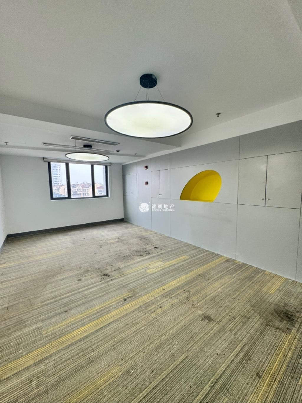 曲阳明珠创意园43平米写字楼出租