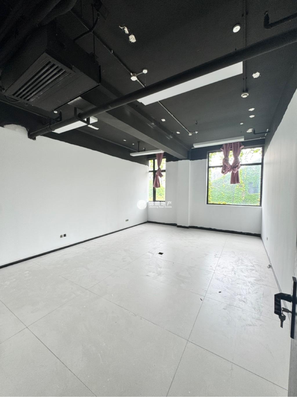 曲阳明珠创意园34平米写字楼出租