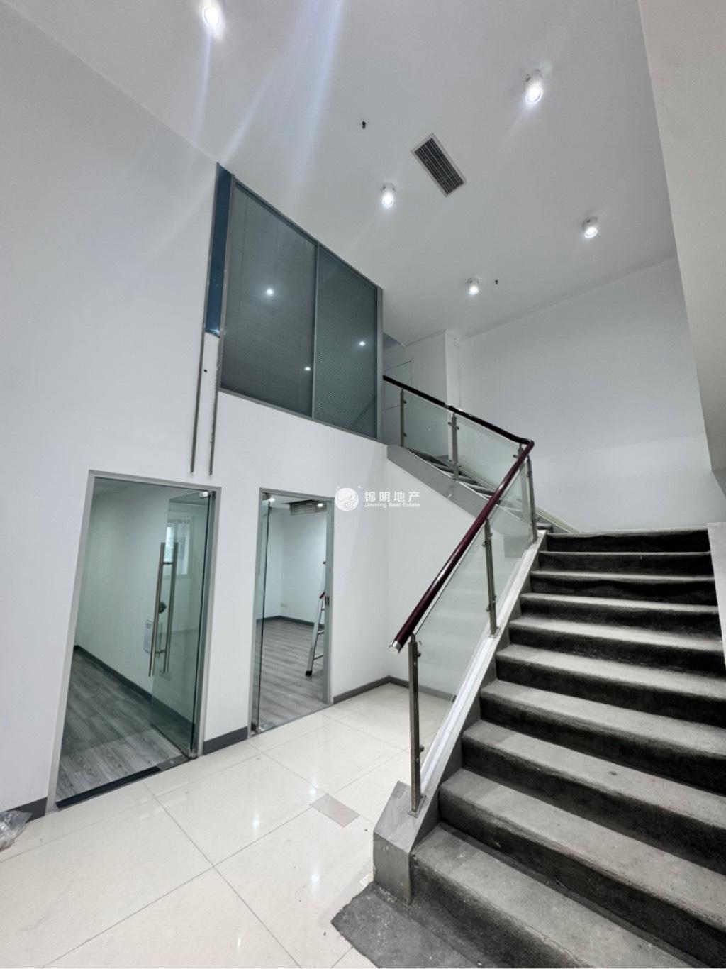 曲阳明珠创意园34平米写字楼出租