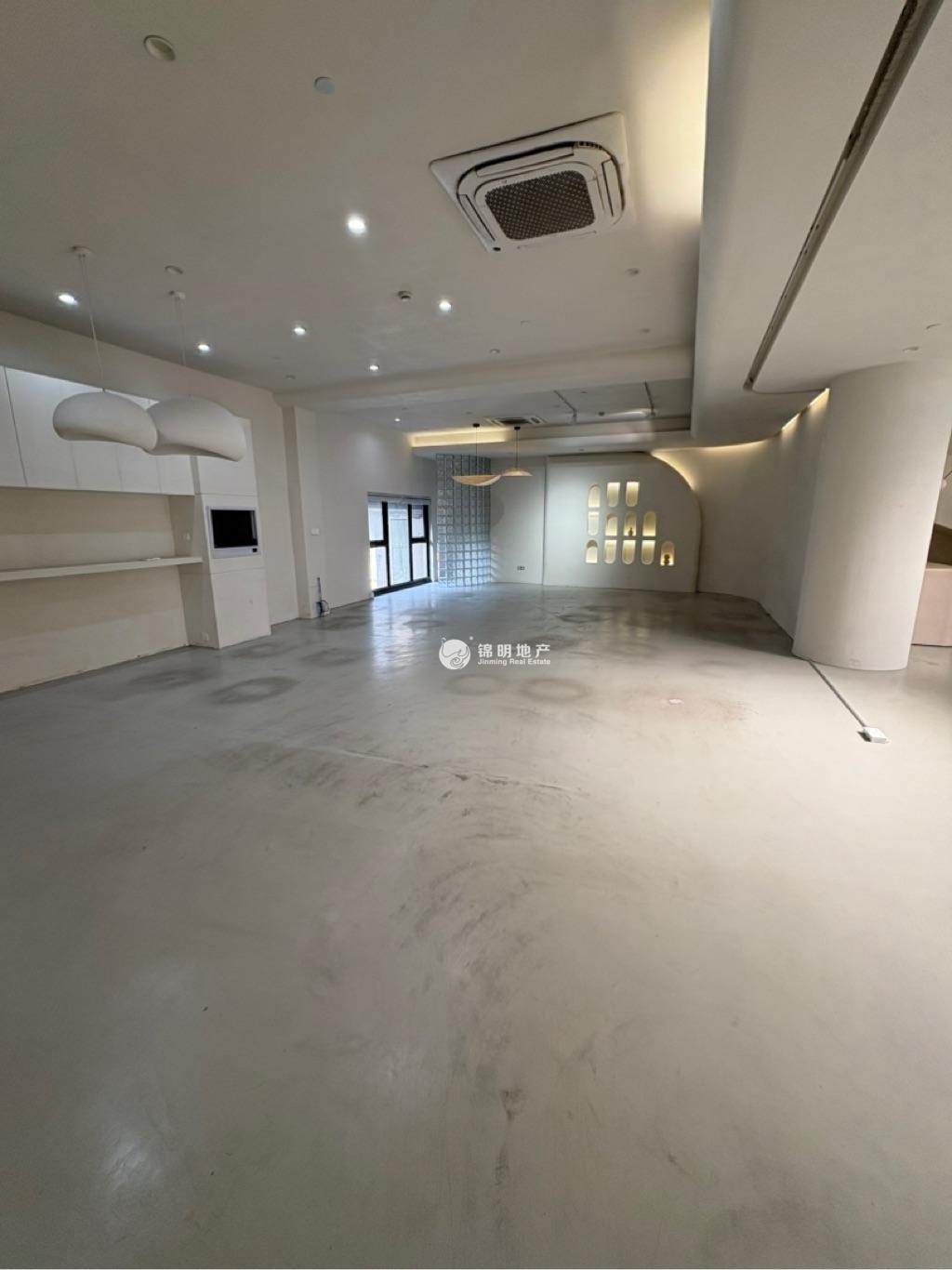 四川北路德邻公寓507平米写字楼出租