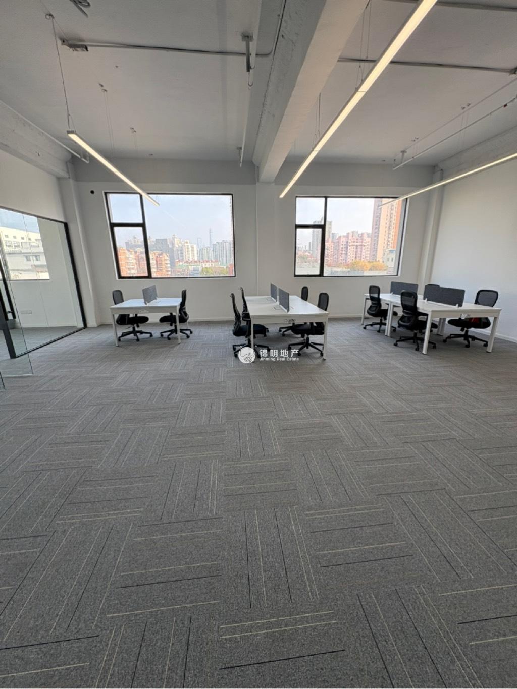 四川北路德邻公寓212平米写字楼出租