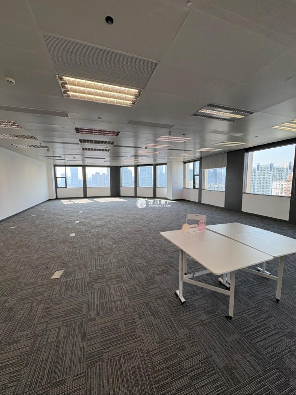 四川北路德邻公寓170平米写字楼出租