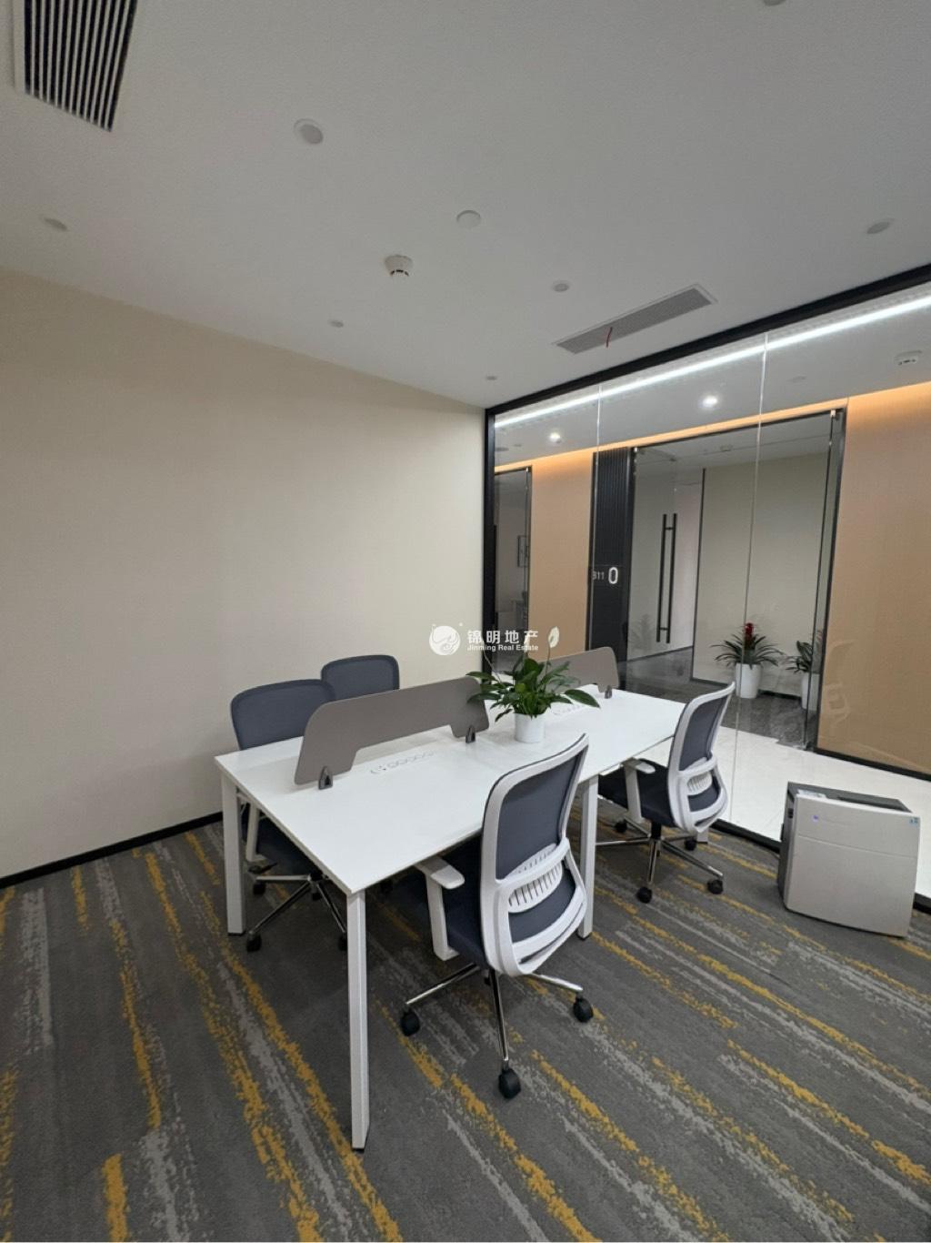 四川北路德邻公寓248平米写字楼出租