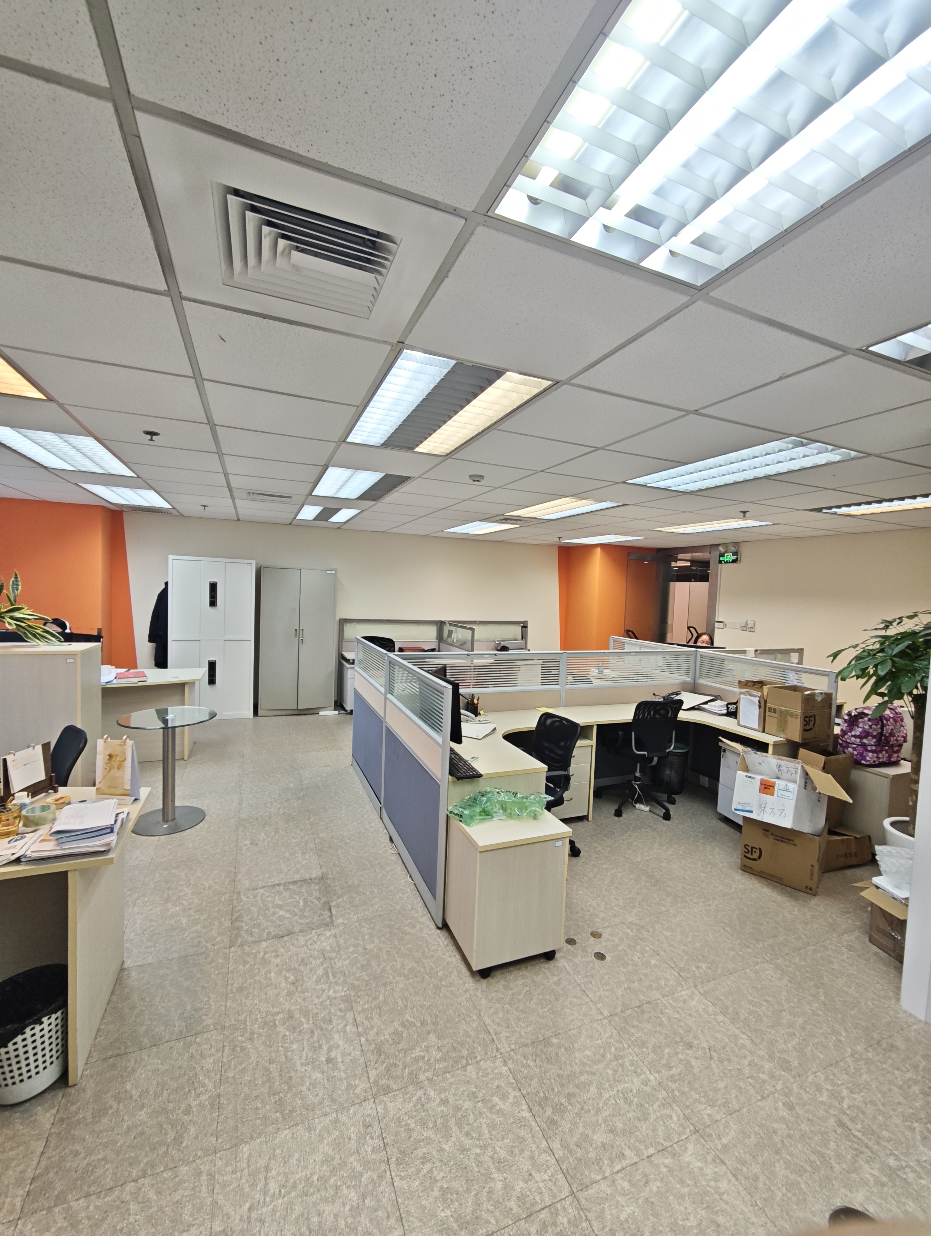 徐家汇兆丰环球大厦97平米写字楼出售