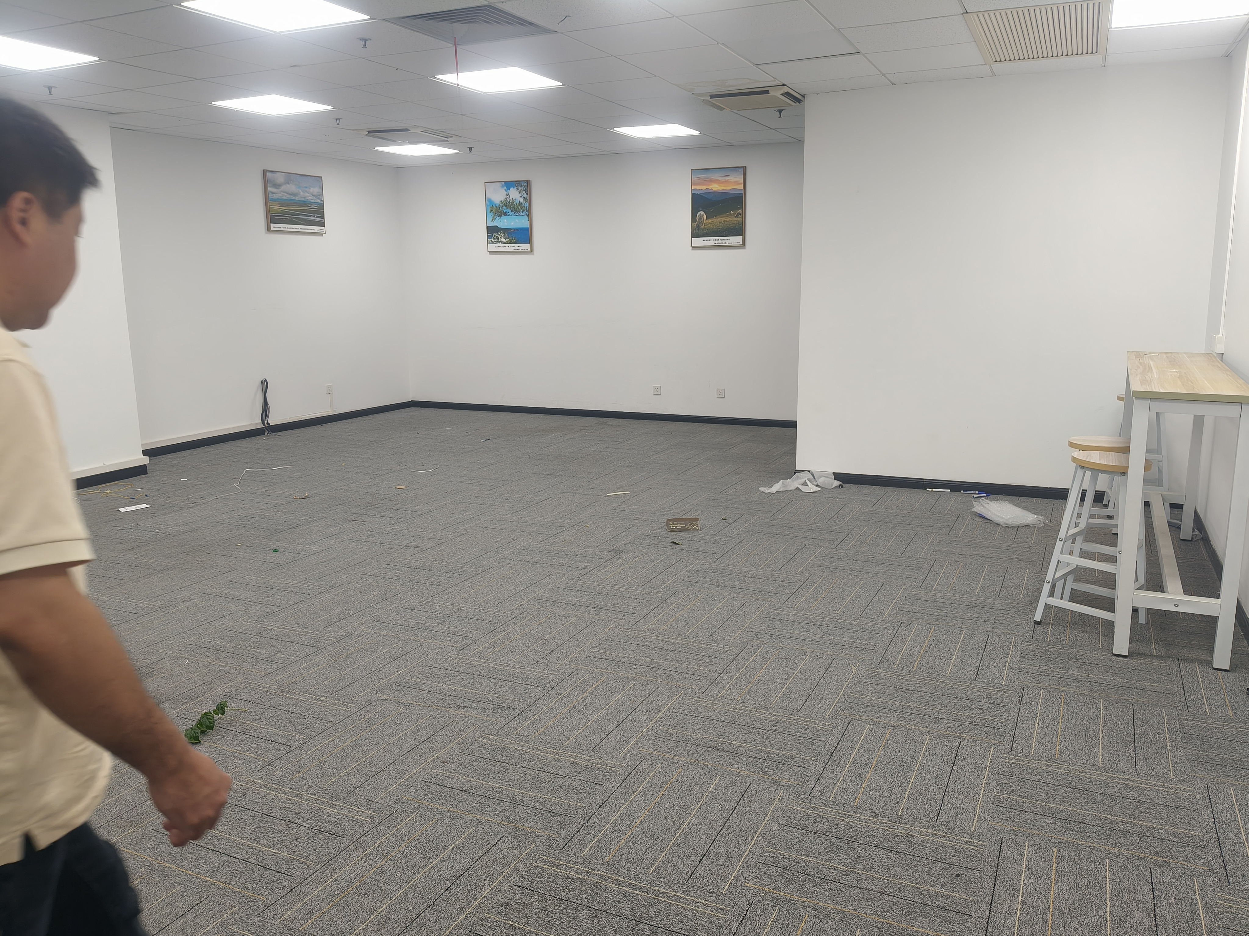 徐家汇均瑶国际广场148平米写字楼出租