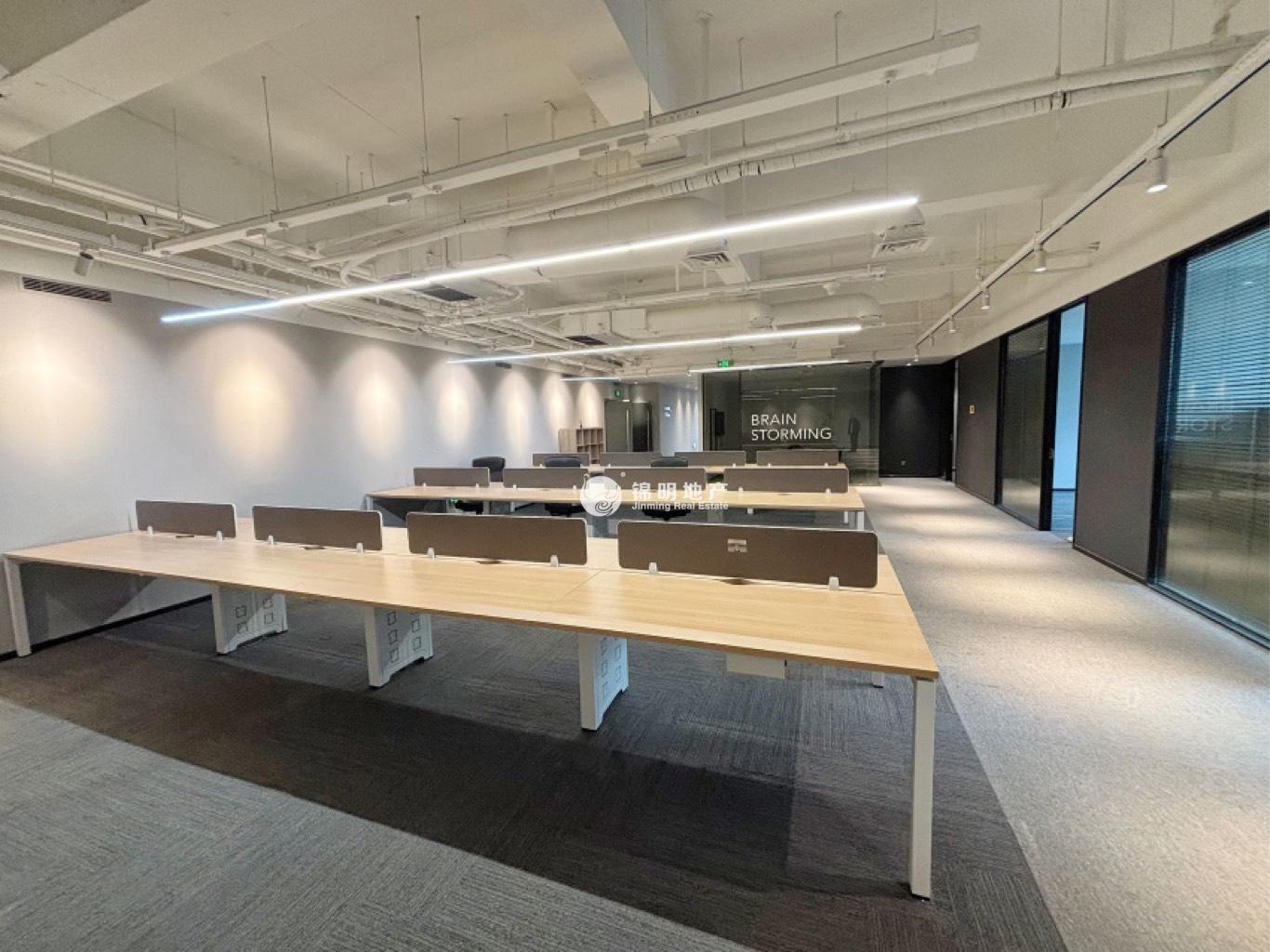 周家嘴路宝地广场437平米写字楼出租