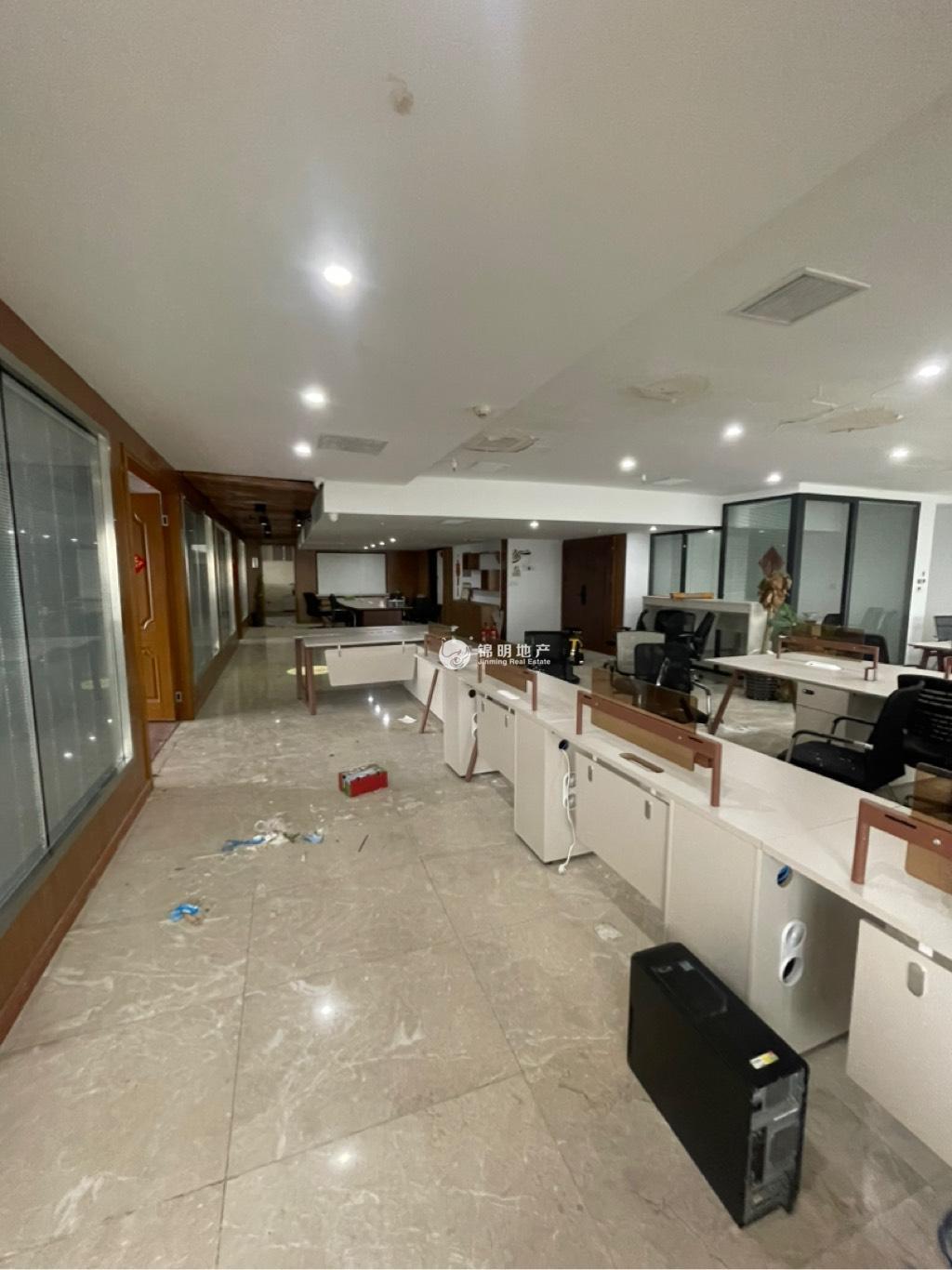 曲阳曲阳商务中心237平米写字楼出售