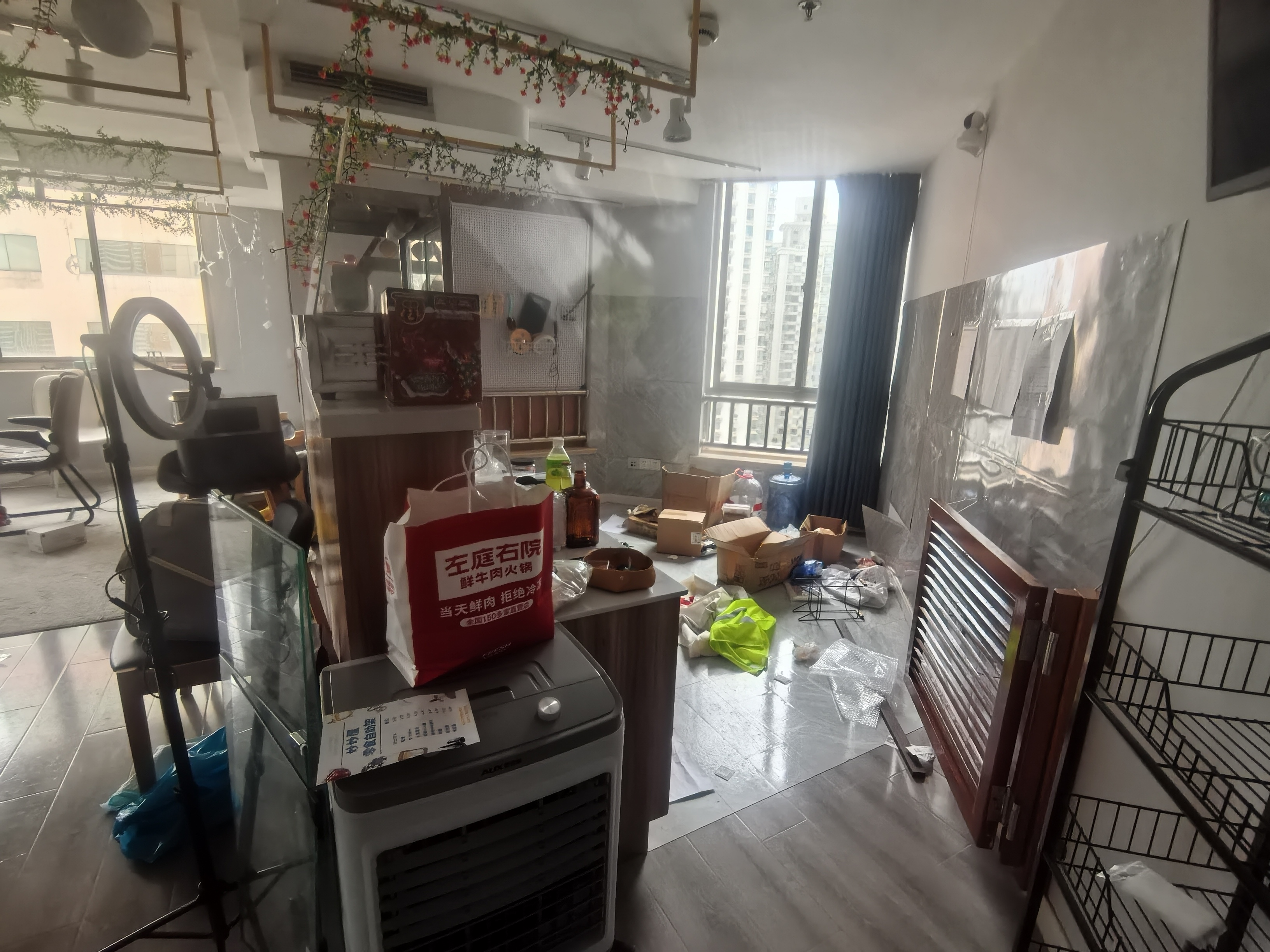 老西门万事利大厦115平米写字楼出租
