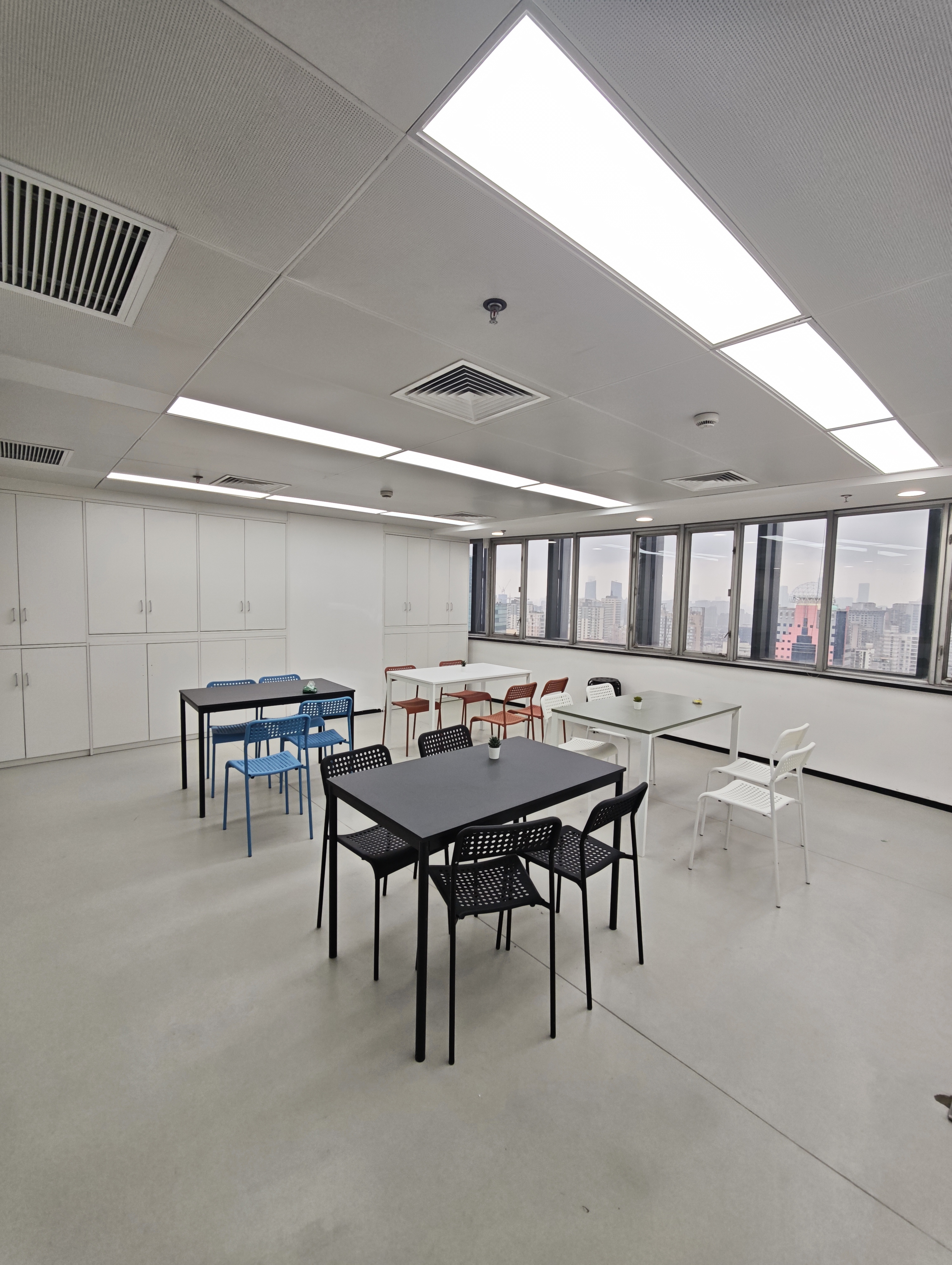 徐家汇建汇大厦222平米写字楼出租