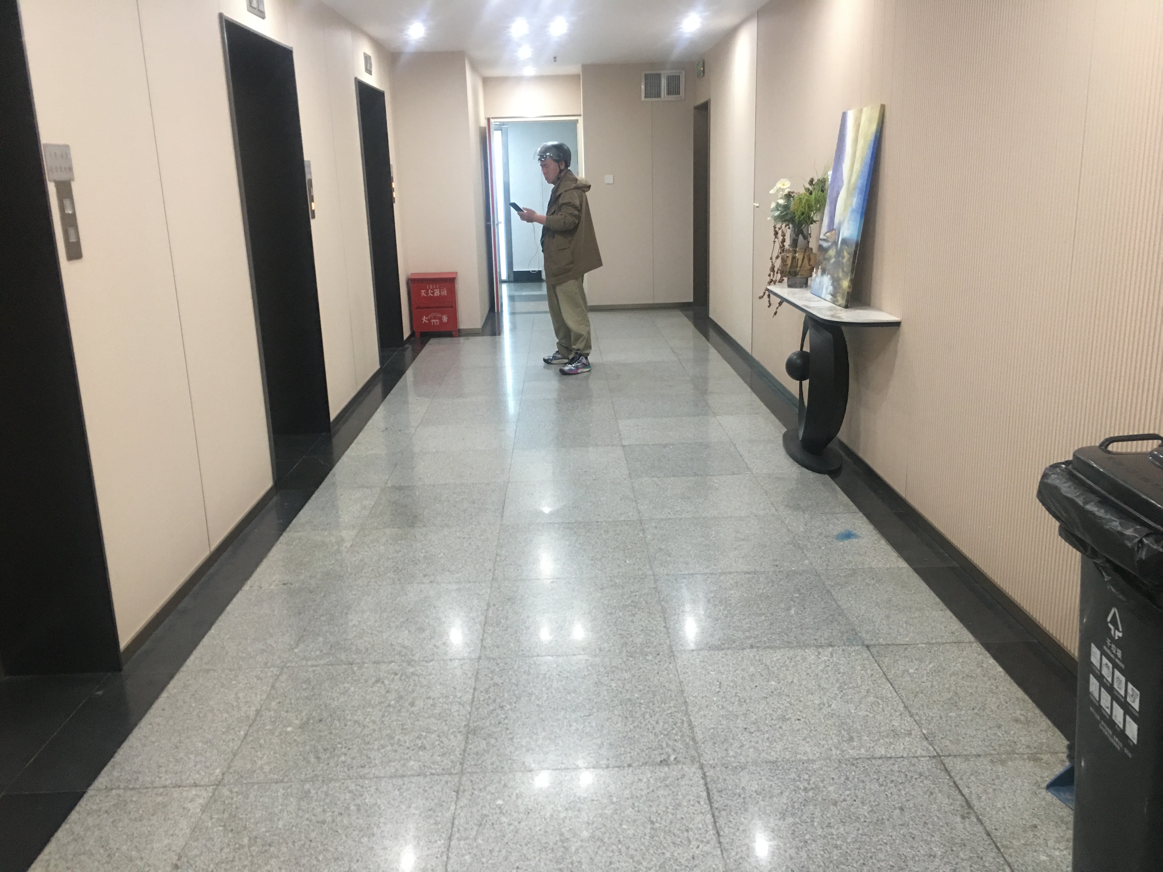 南京东路上海物资大厦97平米写字楼出租