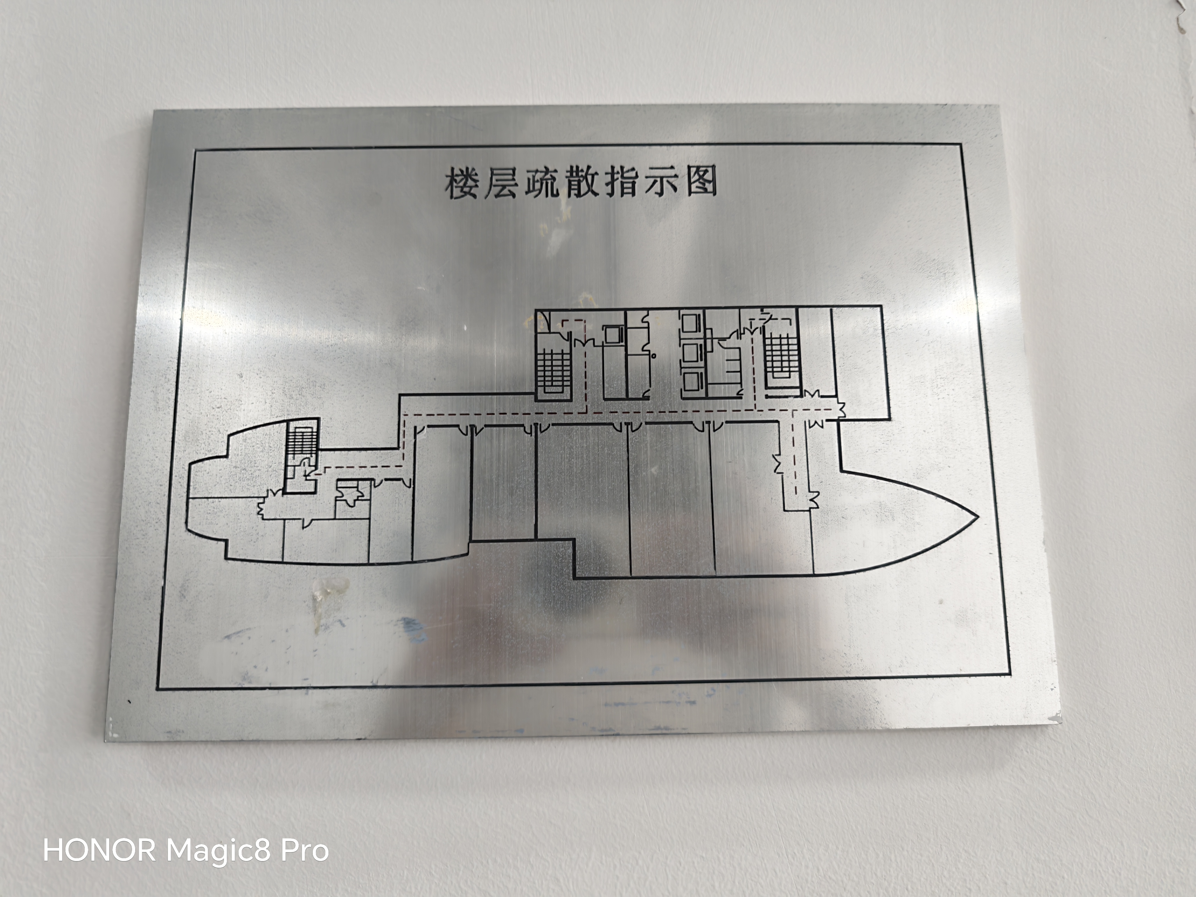 不夜城上海现代交通商务大厦220平米写字楼出租