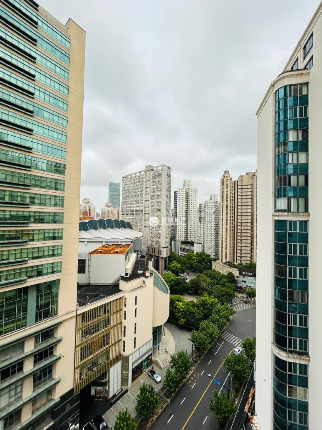 南京西路博鸿大厦75平米写字楼出租