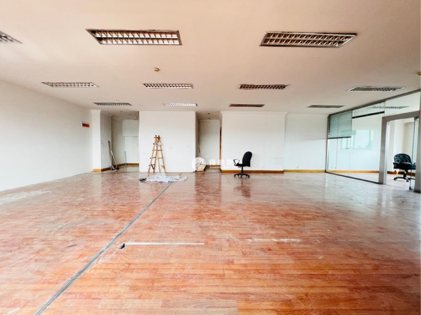 建国西路现代大厦198平米写字楼出租