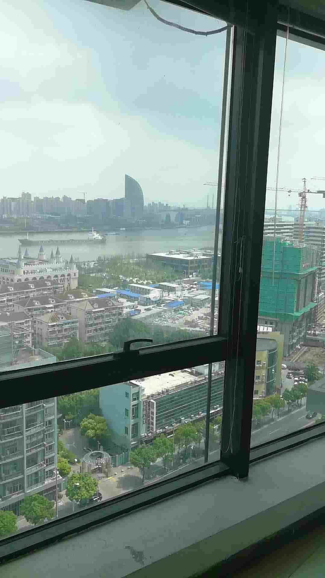 陆家嘴裕景国际大厦306平米写字楼出租