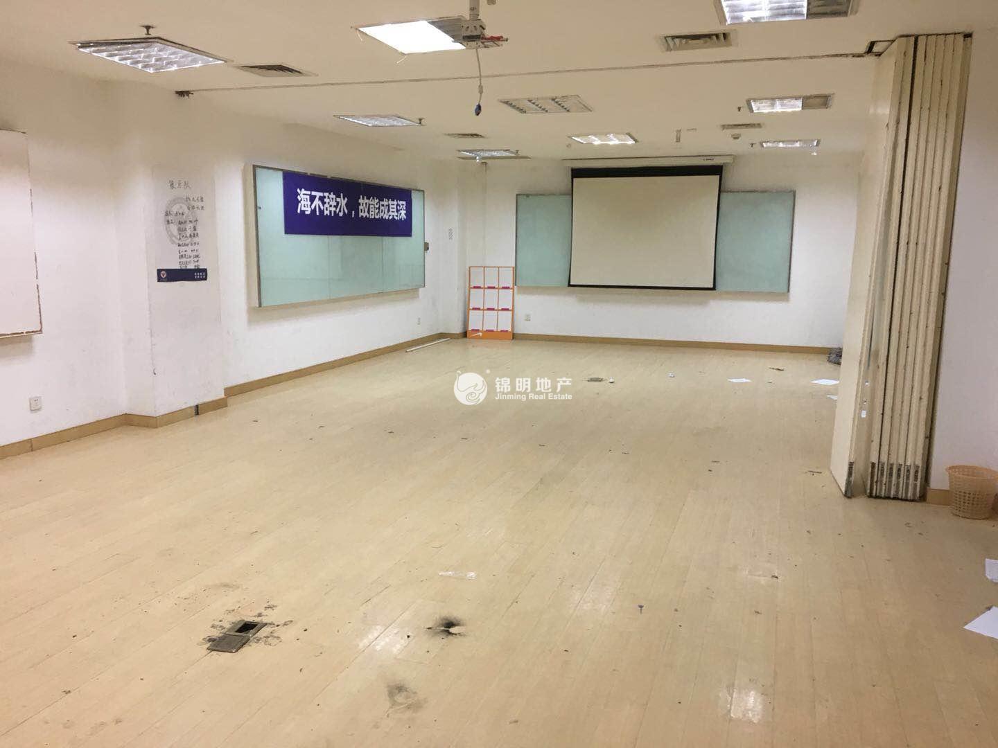 淮海中路淮云大厦129平米写字楼出租