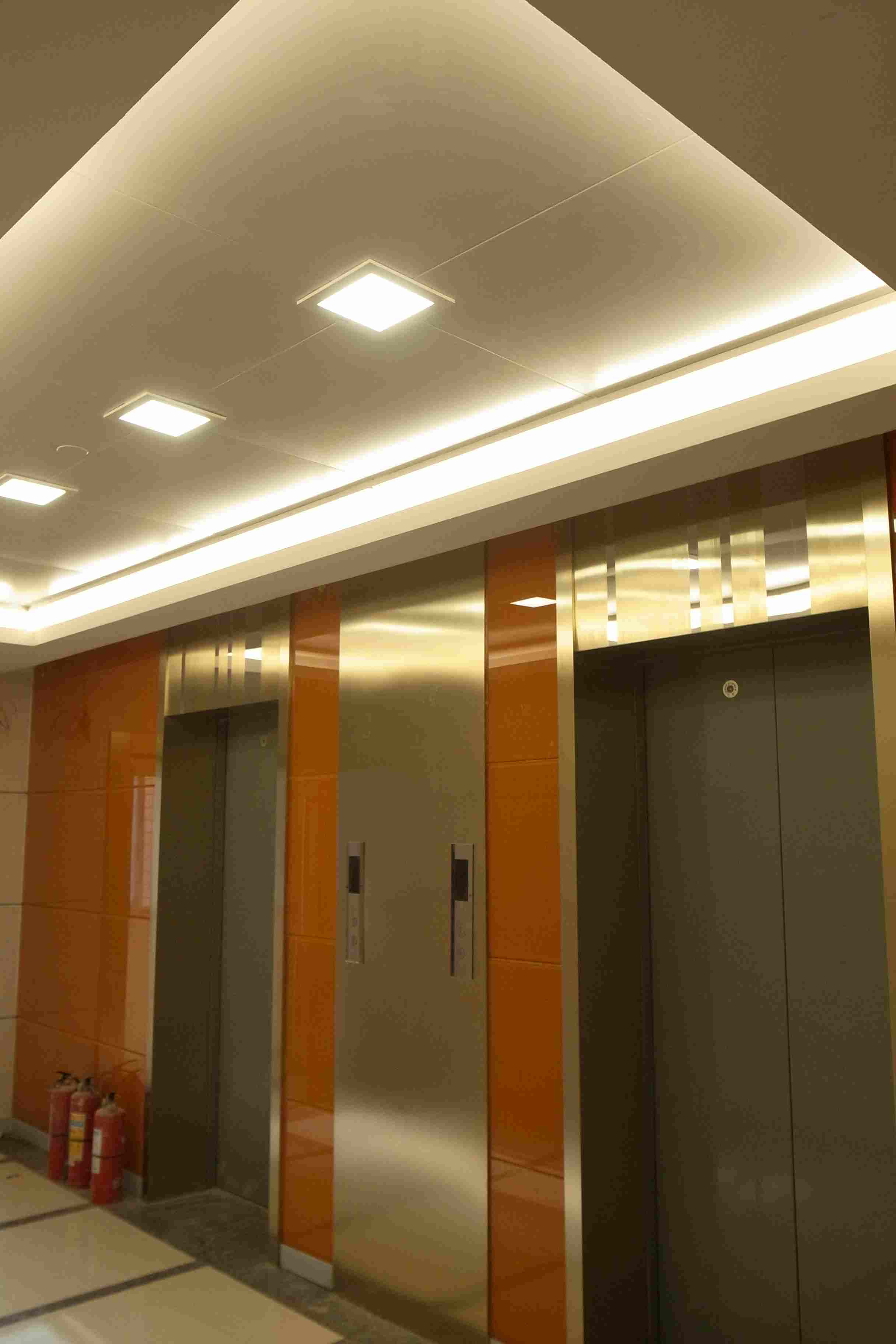 中山公园中西大厦159平米写字楼出租