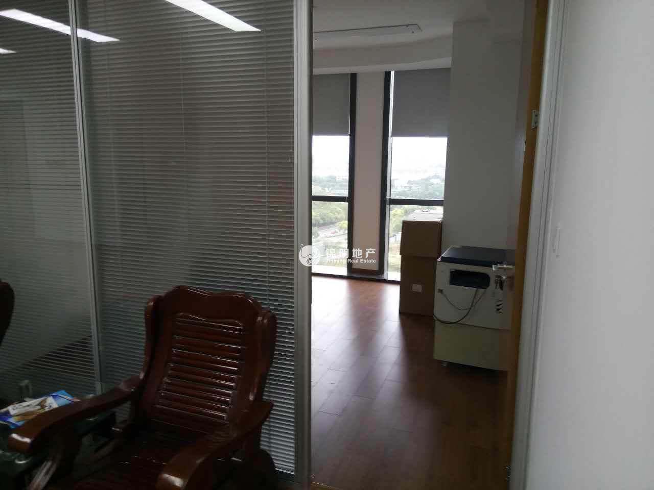 莘庄世宏金源中心121平米写字楼出租