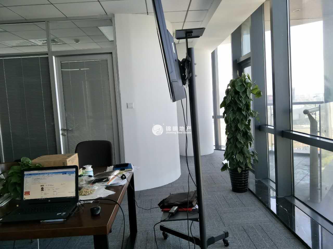 莘庄世宏金源中心154平米写字楼出租