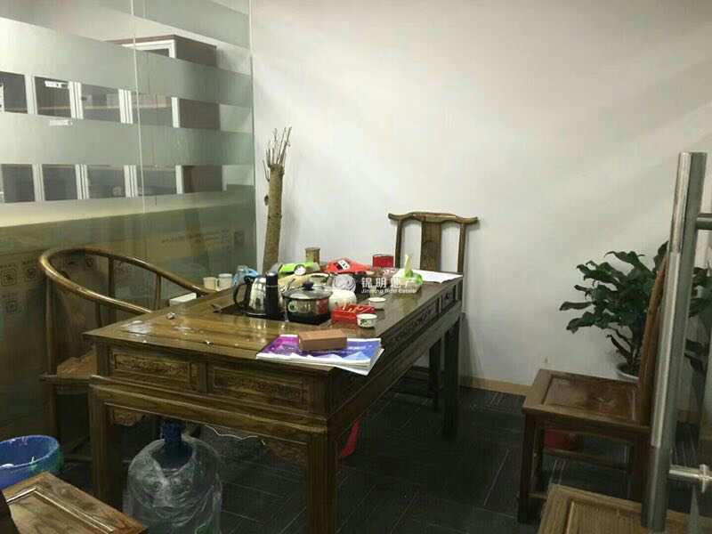 曹杨绿地和创大厦246平米写字楼出租