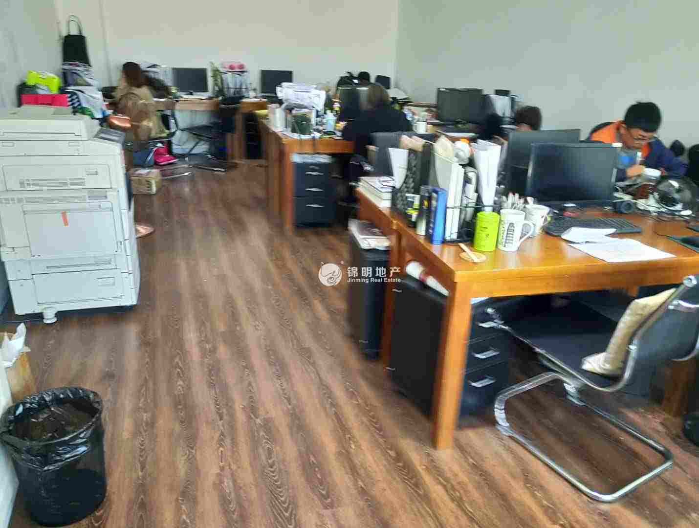 临平路飘鹰世纪大厦77平米写字楼出租