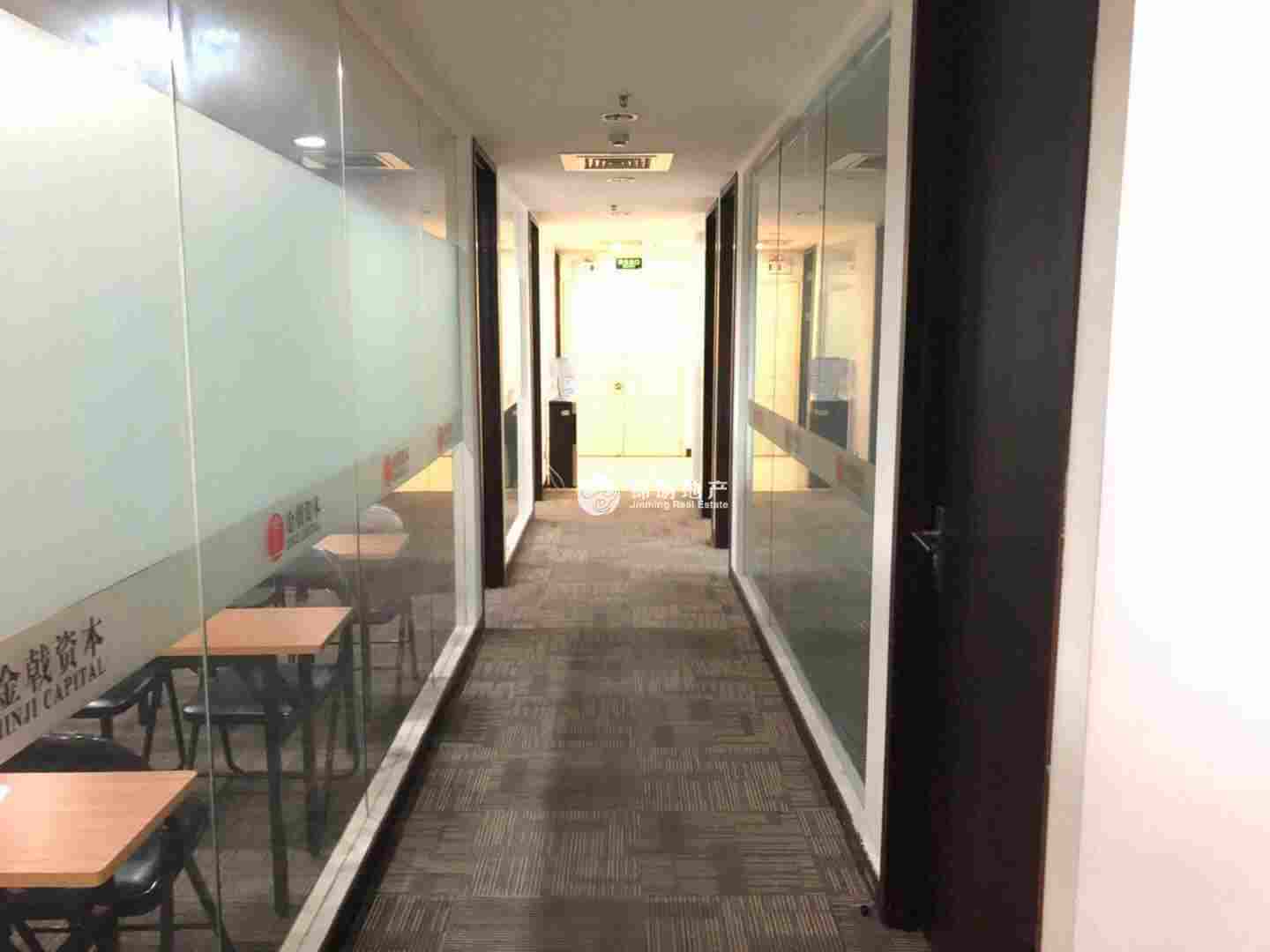 人民广场港泰广场540平米写字楼出租