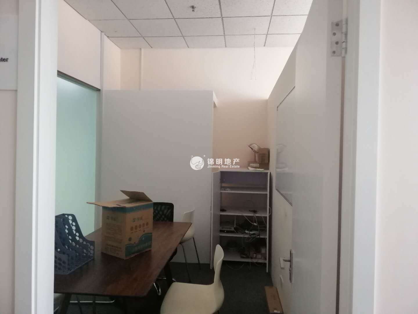 陆家嘴中融大厦84平米写字楼出租