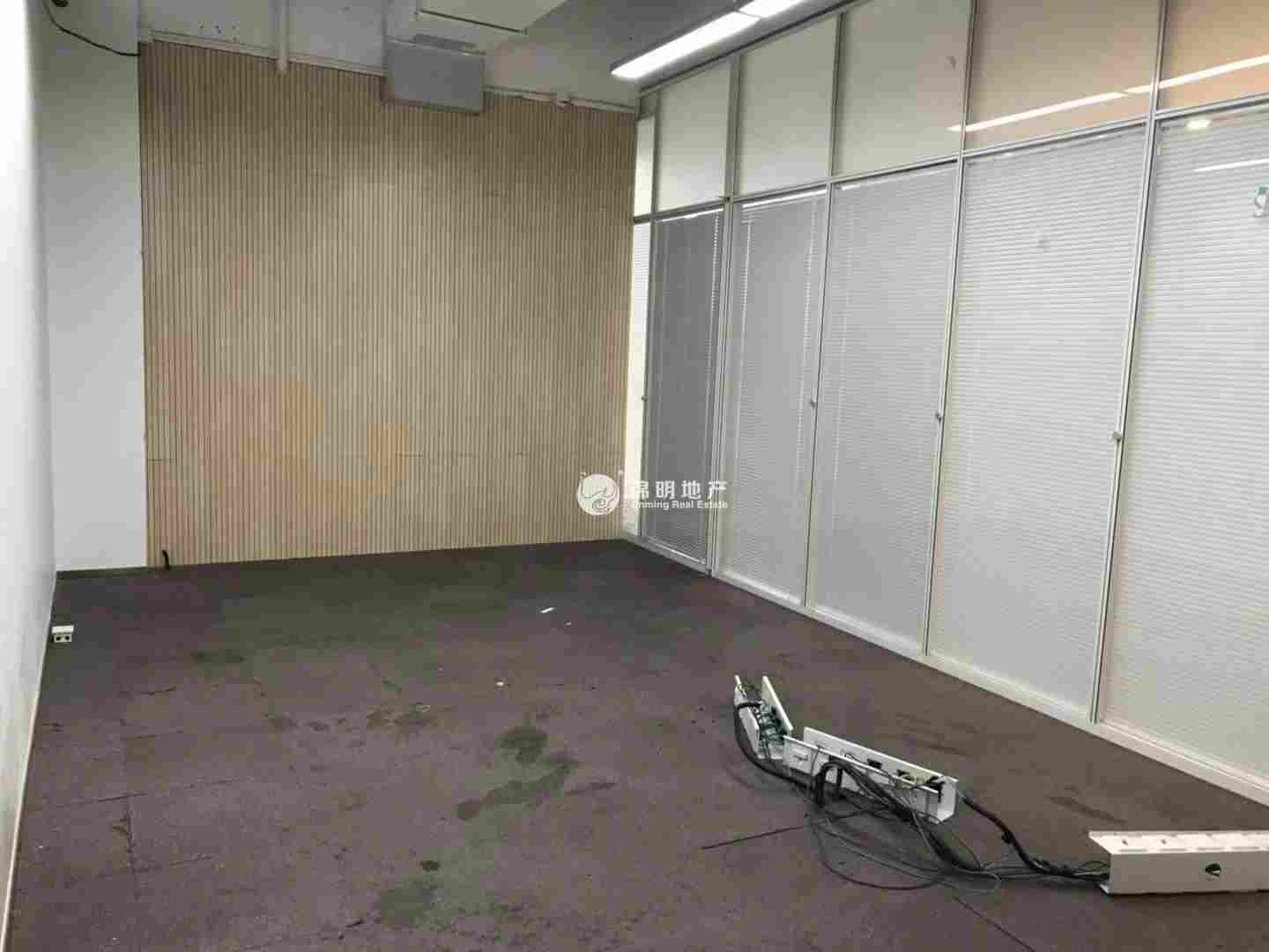 长风近铁城市广场140平米写字楼出租