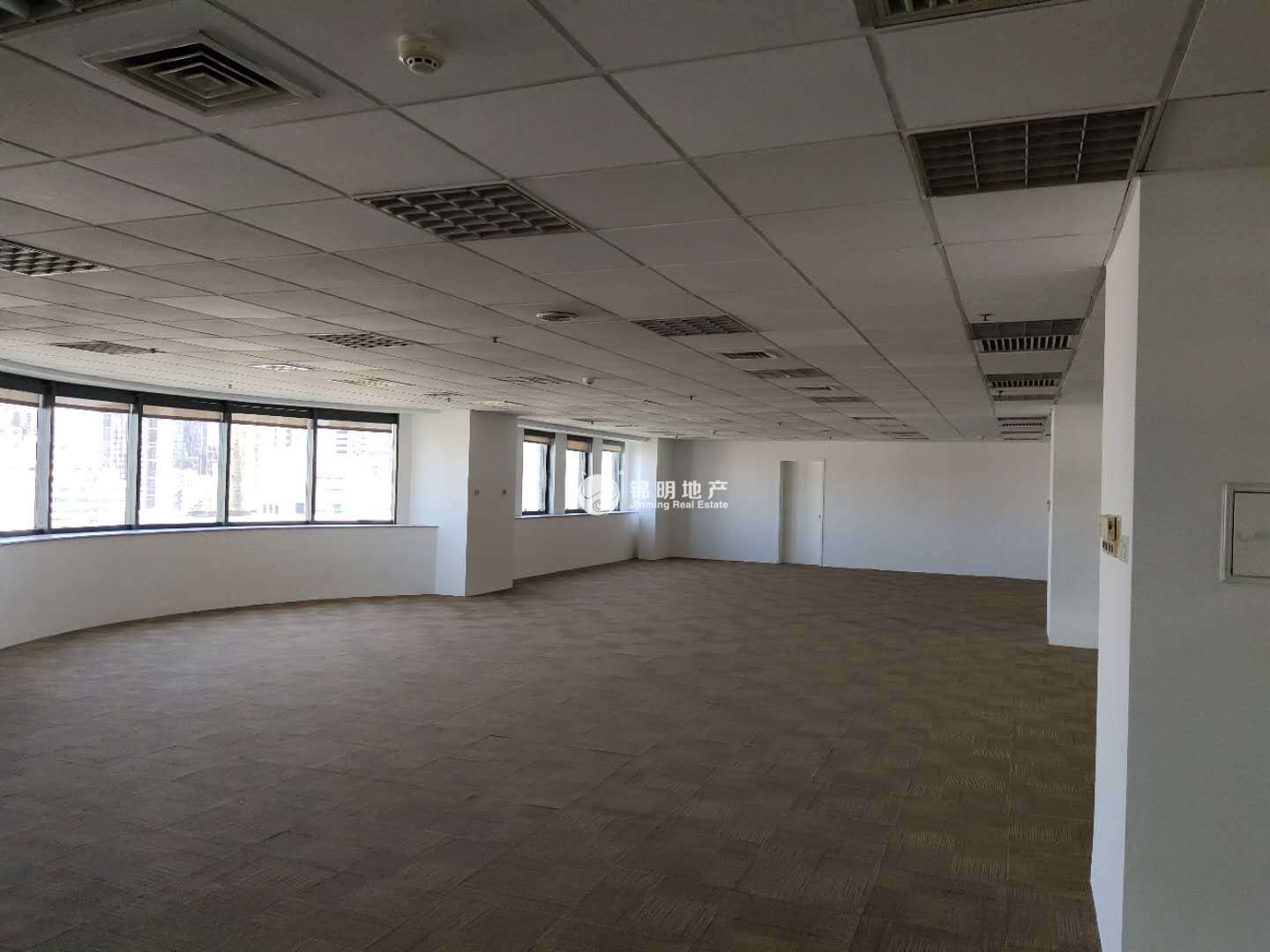 人民广场远洋商业大厦132平米写字楼出租