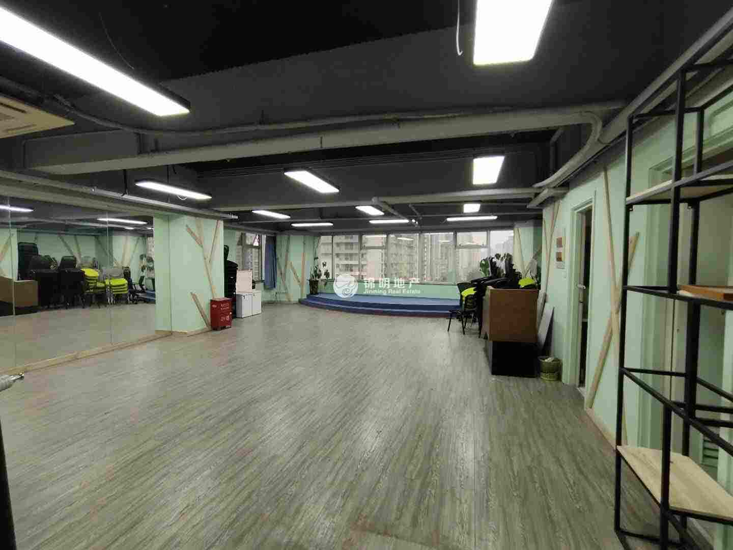 人民广场远洋商业大厦132平米写字楼出租