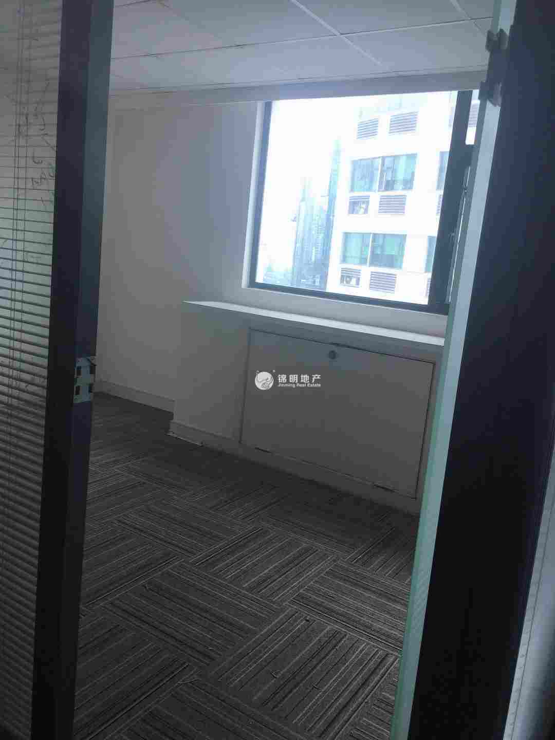 光新浦发广场50平米写字楼出租