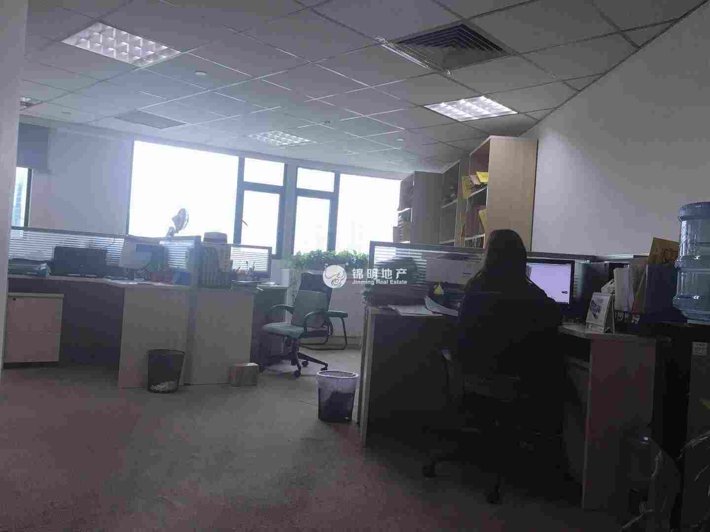 光新浦发广场85平米写字楼出租