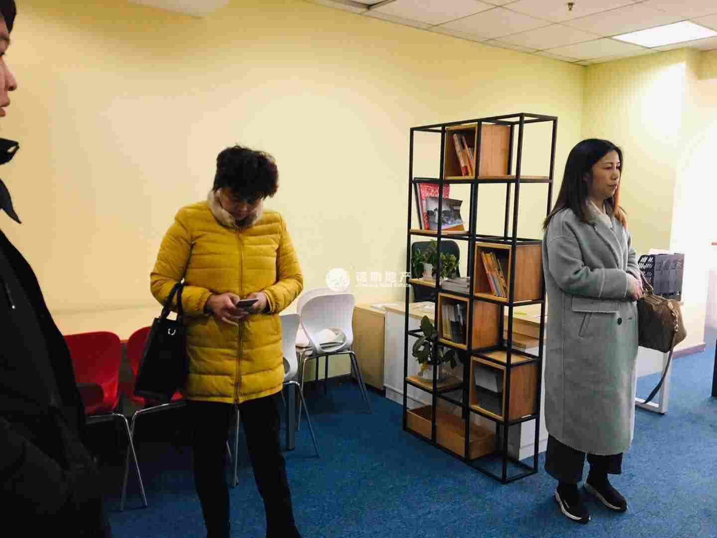 不夜城林顿大厦91平米写字楼出租