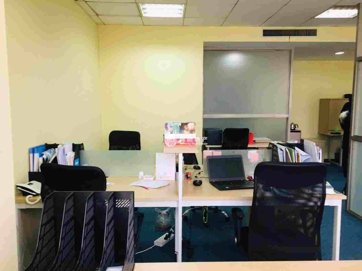 不夜城林顿大厦91平米写字楼出租