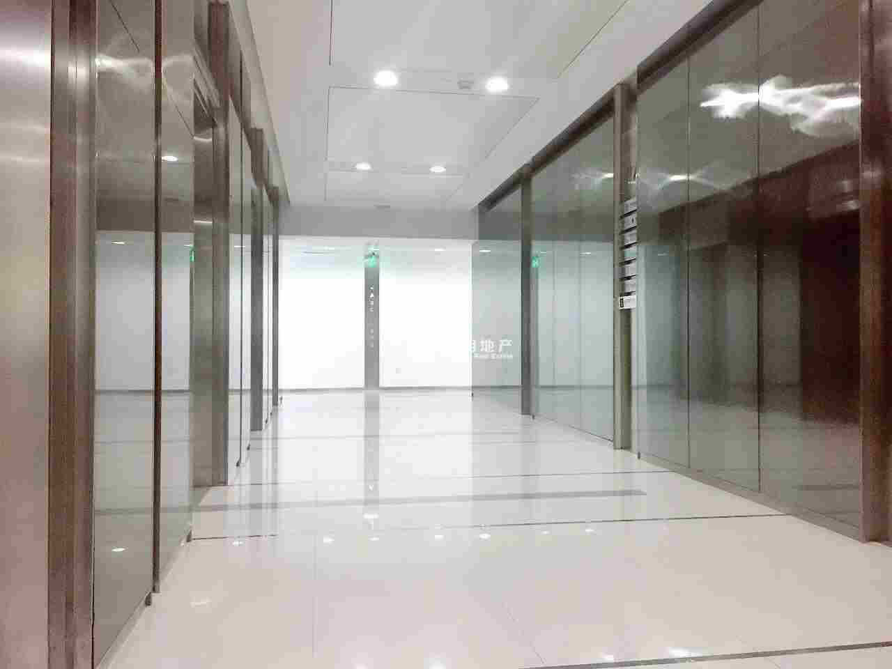 徐家汇上海实业大厦215平米写字楼出租