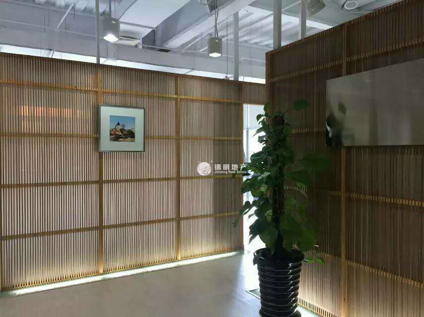 鞍山远洋广场102平米写字楼出租